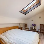 Les Hirondelle For 8 Persons Nyaraló