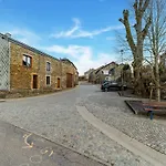 Les Hirondelle For 8 Persons Bièvre