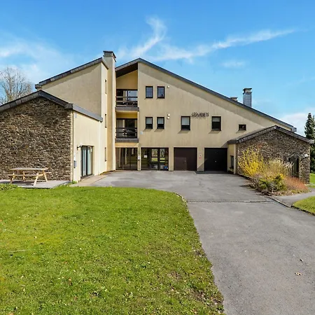 Les Hirondelle For 8 Persons Hébergement de vacances *