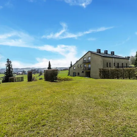 Les Hirondelle For 8 Persons *