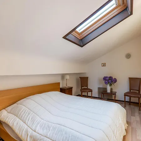 Les Hirondelle For 8 Persons Vakantiehuis
