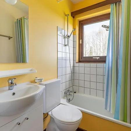 Vakantiehuis Les Hirondelle For 8 Persons *