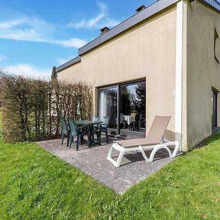 Vakantiehuis Les Hirondelle For 8 Persons Bièvre