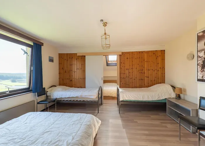 Les Hirondelle For 8 Persons Holiday home