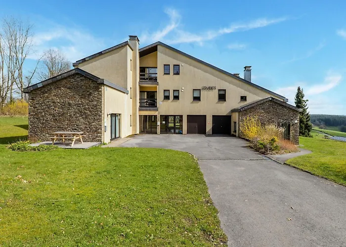 Les Hirondelle For 8 Persons Hébergement de vacances *